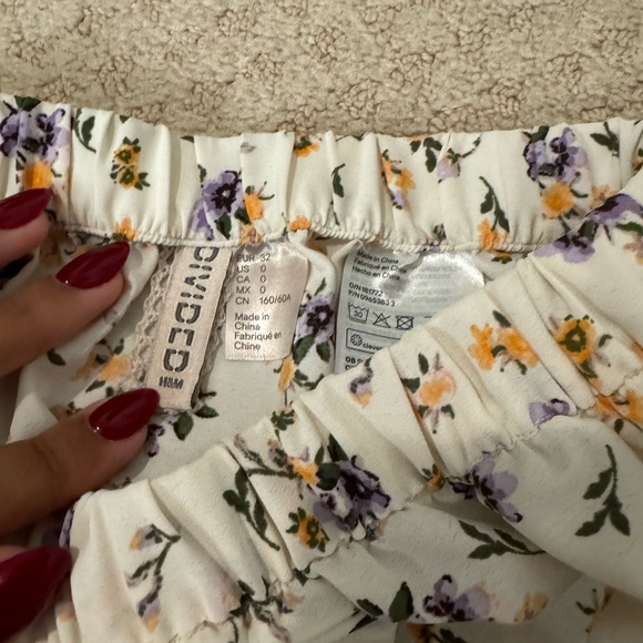 H&M floral midi skirt with slit - Picture 3 of 3